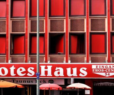 Rotes Haus Frankfurt Germany - Eros Center - Walk up brothel