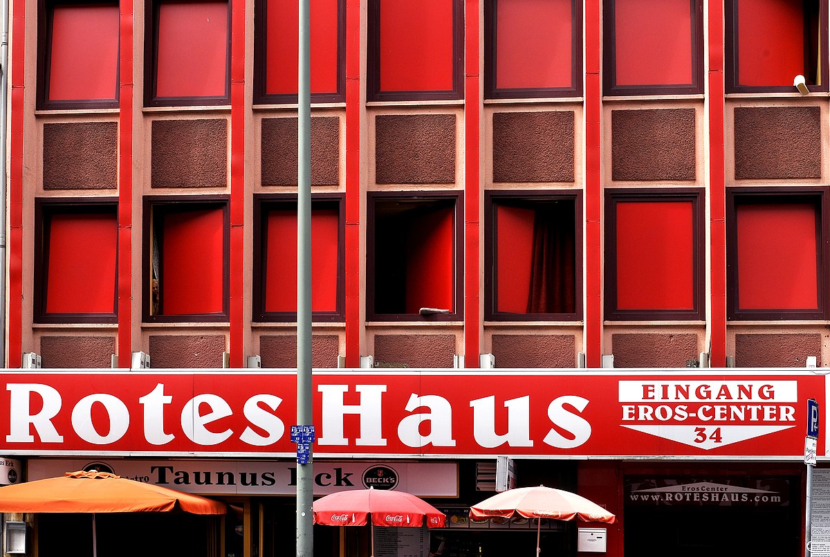 Rotes Haus Frankfurt Germany - Eros Center - Walk up brothel